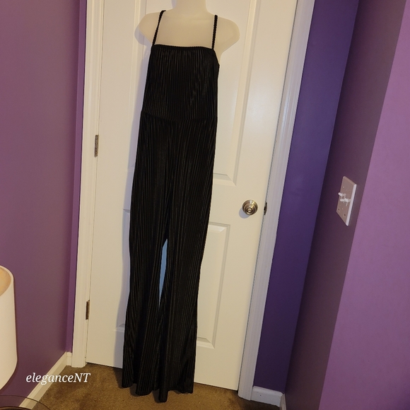 Pretty Little Thing Black Striped Textered Jumpsuit Sz: 14 - Picture 3 of 10